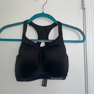 Victoria Secret Sports Bra- Padded, Sz 32DDD